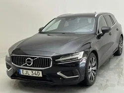 Svart Begagnad 2022 Volvo V60 Inscription Kombi | 275 900 kr (Bra pris)