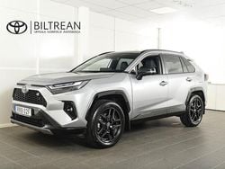 Silver Begagnad 2024 Toyota RAV4 Hybrid Sport SUV | 489 900 kr (Bra pris)