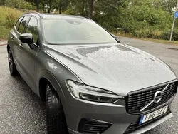Grå Begagnad 2021 Volvo XC60 R-Design SUV | 429 000 kr (Dyr)