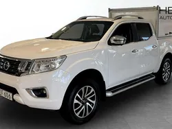 Vit (white) Begagnad 2017 Nissan Navara Tekna Pickup | 237 375 kr (Marknadspris)