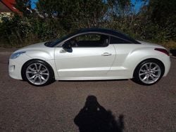 Vit Begagnad 2010 Peugeot RCZ Sportkupé | 77 000 kr (Marknadspris)