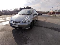Silver Begagnad 2008 Honda Jazz Halvkombi | 26 900 kr (Marknadspris)
