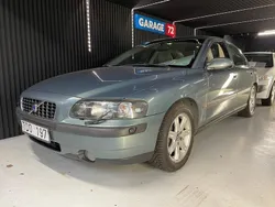 Grön Begagnad 2002 Volvo S60 Business Edition Sedan | 29 900 kr (Marknadspris)