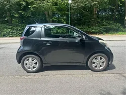 Svart Begagnad 2009 Toyota iQ Halvkombi | 35 000 kr (Marknadspris)