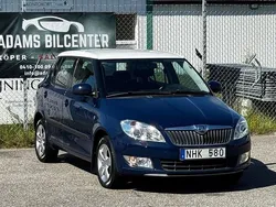 Blå Begagnad 2013 Skoda Fabia Elegance Halvkombi | 63 700 kr (Marknadspris)