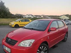 Röd Begagnad 2004 Toyota Corolla Halvkombi | 29 500 kr