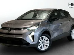 Grå Ny 2024 Renault Captur Evolution SUV | 281 700 kr (Marknadspris)