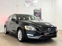 Svart Begagnad 2015 Volvo V60 Momentum Kombi | 89 900 kr (Marknadspris)