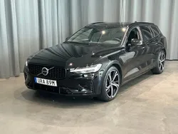 Svart Begagnad 2024 Volvo V60 Ultra Kombi | 649 000 kr