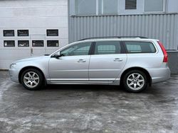 Silver Begagnad 2014 Volvo V70 Momentum Kombi | 119 900 kr (Marknadspris)