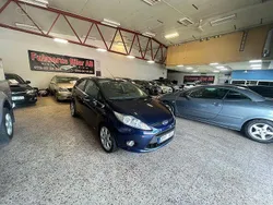 Blå Begagnad 2011 Ford Fiesta Titanium Halvkombi | 49 900 kr (Marknadspris)