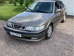 Brun Begagnad 2003 Saab 9-3 Halvkombi | 20 000 kr (Marknadspris)