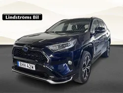 Blå Begagnad 2020 Toyota RAV4 Hybrid Style SUV | 419 000 kr (Marknadspris)