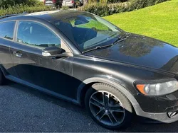 Svart Begagnad 2009 Volvo C30 Momentum Halvkombi | 40 000 kr (Marknadspris)