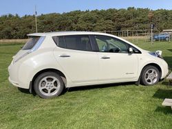 Begagnad 2013 Nissan Leaf Halvkombi | 60 000 kr (Dyr)