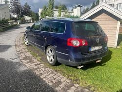 Blå Begagnad 2007 VW Passat Highline Kombi | 9 500 kr (Marknadspris)