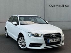 Vit Begagnad 2015 Audi A3 Sportback Attraction Halvkombi | 93 500 kr (Marknadspris)