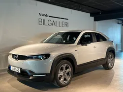 Vit Begagnad 2022 Mazda MX30 SUV | 219 900 kr (Marknadspris)