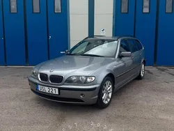 Ljusgrå Begagnad 2004 BMW 320 Kombi | 49 900 kr (Lite dyr)