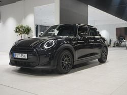 Svart Begagnad 2022 Mini Cooper Halvkombi | 259 800 kr (Lite dyr)