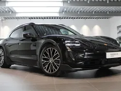 Svart (black) Begagnad 2021 Porsche Taycan Cross Turismo Sedan | 735 000 kr (Marknadspris)