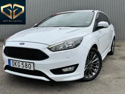 Vit Begagnad 2016 Ford Focus ST-Line Kombi | 74 900 kr (Marknadspris)
