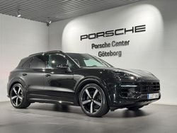 Svart (grey) Ny 2025 Porsche Cayenne SUV | 1 487 300 kr (Bra pris)