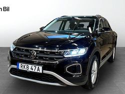 Svart Begagnad 2022 VW T-Roc Life SUV | 209 900 kr (Marknadspris)