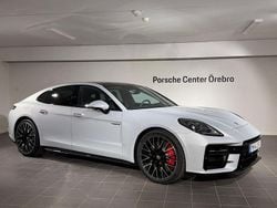 Ljusgrå Ny 2025 Porsche Panamera 4S Sedan | 2 049 500 kr