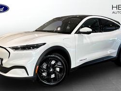 Gul (white) Begagnad 2022 Ford Mustang Mach-E SUV | 384 900 kr (Lite dyr)