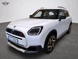 Vit Begagnad 2024 Mini Countryman SUV | 464 900 kr