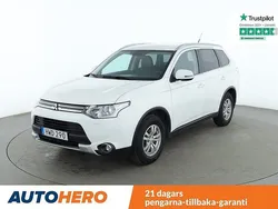 Vit Begagnad 2015 Mitsubishi Outlander P-HEV SUV | 159 000 kr (Lite dyr)