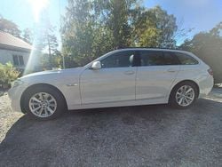 Vit Begagnad 2013 BMW 520 Kombi | 120 000 kr (Bra pris)