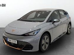 Ljusgrå (vapor grey) Begagnad 2023 Cupra Born Halvkombi | 259 900 kr (Marknadspris)