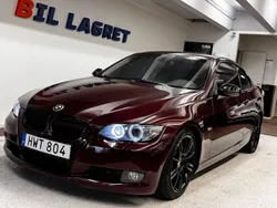 Mörkröd Begagnad 2008 BMW 325 Comfort Edition Sportkupé | 89 900 kr (Lite dyr)