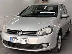 Ljusbrun (brun) Begagnad 2010 VW Golf Halvkombi | 54 900 kr (Bra pris)