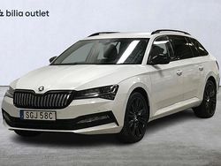 Vit Begagnad 2021 Skoda Superb Style Kombi | 294 900 kr (Marknadspris)
