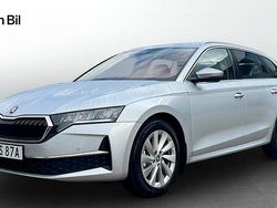 Silver Begagnad 2025 Skoda Octavia Selection Kombi | 299 900 kr (Marknadspris)