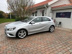 Silver Begagnad 2013 Mercedes A180 Halvkombi | 89 900 kr (Lite dyr)