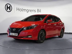 Röd Begagnad 2023 Nissan Leaf N-Connecta Halvkombi | 208 800 kr (Marknadspris)