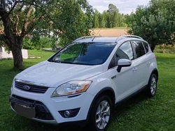 Vit Begagnad 2010 Ford Kuga SUV | 35 000 kr