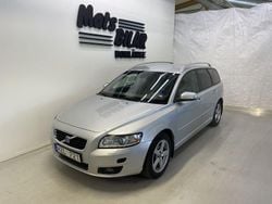 Ljusgrå Begagnad 2008 Volvo V50 Kombi | 39 900 kr (Dyr)