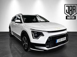 Vit Begagnad 2022 Kia Niro Advance SUV | 284 900 kr (Marknadspris)