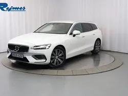 Vit Begagnad 2021 Volvo V60 Inscription Kombi | 319 900 kr (Marknadspris)