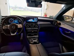 Vit Begagnad 2021 Mercedes C300e AMG line Kombi | 285 000 kr (Superpris)