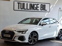 Vit Begagnad 2022 Audi A3 Sportback S-Line Halvkombi | 309 900 kr (Marknadspris)