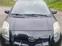 Svart Begagnad 2009 Toyota Yaris Halvkombi | 24 000 kr (Bra pris)