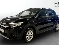 Svart (black) Begagnad 2017 Kia Stonic Advance SUV | 129 900 kr (Marknadspris)