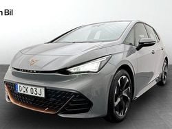 Ljusgrå Begagnad 2023 Cupra Born e-Boost Halvkombi | 264 900 kr (Marknadspris)