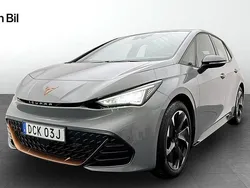 Ljusgrå Begagnad 2023 Cupra Born e-Boost Halvkombi | 264 900 kr (Bra pris)